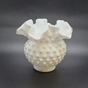 Fenton Hobnail Ruffled Edge Footed Milkglass Vase 🌹🌹🌹🌹